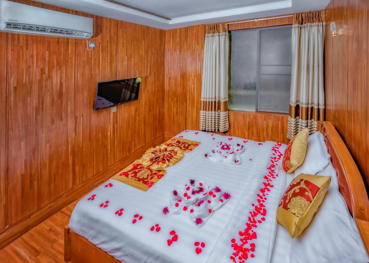 Hotel Friendship Mandalay Exterior photo